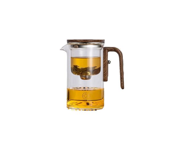 Elegant glass tea infuser designed for loose tea brewing, enhancing tea drinking experience