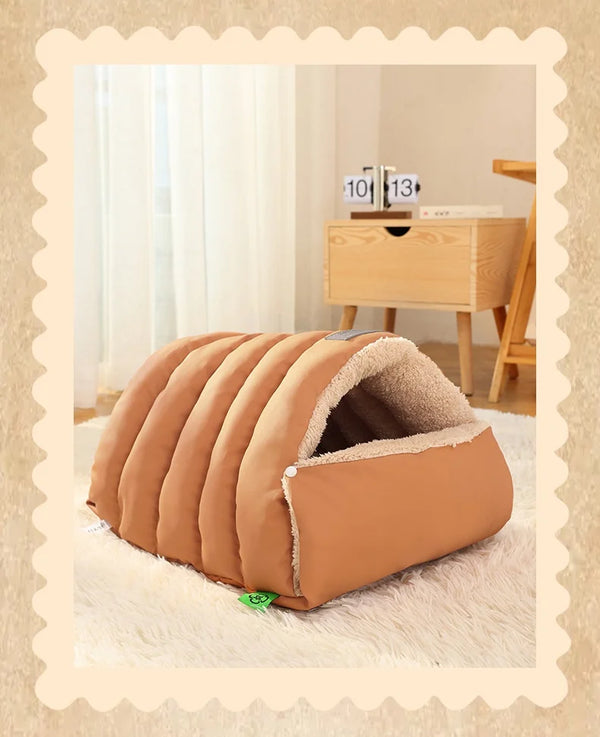 Designed for calm, alert rest. Light Rest Cat Sleeping Bag